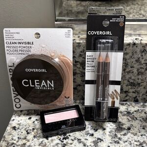 COVERGIRL Eyeshadow & Brow Set with Pink Eyeshadow and Brown Brow Pencils